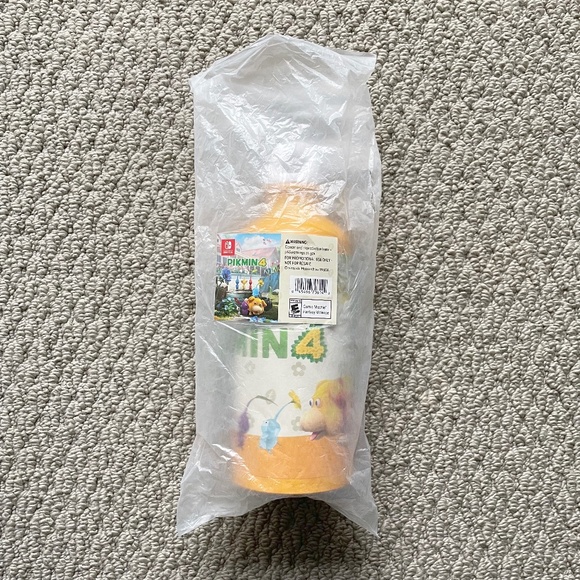 Limited Edition Preorder Pikmin 4 Stainless Steel Waterbottle With Twist Off Lid - Picture 8 of 8